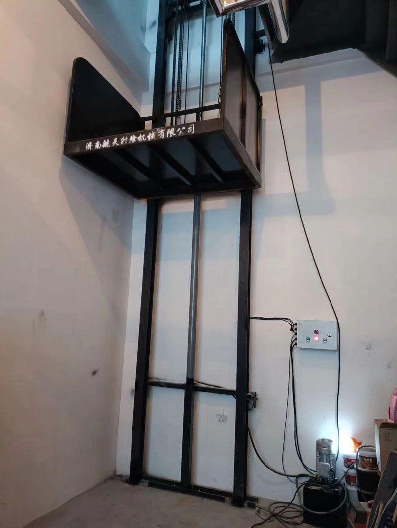 淄博門頭房單杠導(dǎo)軌式升降機